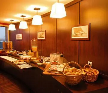 Tinqueux 酒店